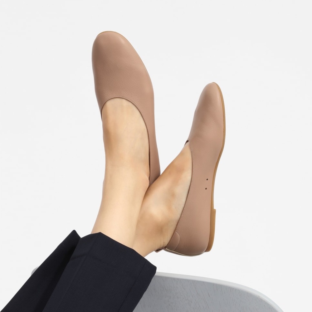 Everlane Modern Glove Shoe Taupe
